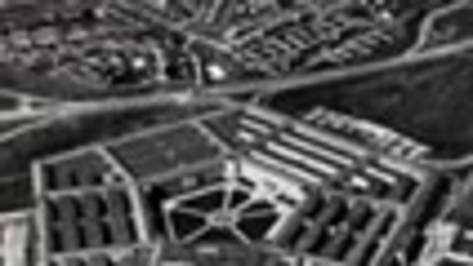 cheats/2010/10/19/shots-fired-at-pentagon/shenon-wilileaks-pentagon_117302_urdf81