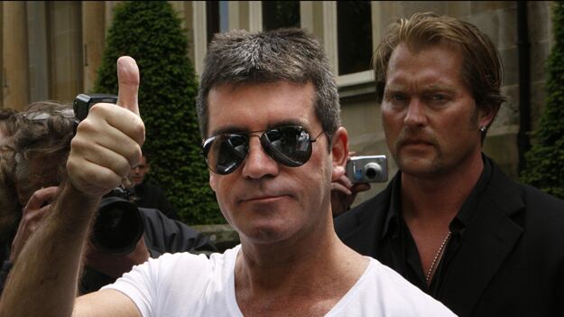 galleries/2011/05/09/famous-fans-of-viagra/viagra---cowell_ahybre