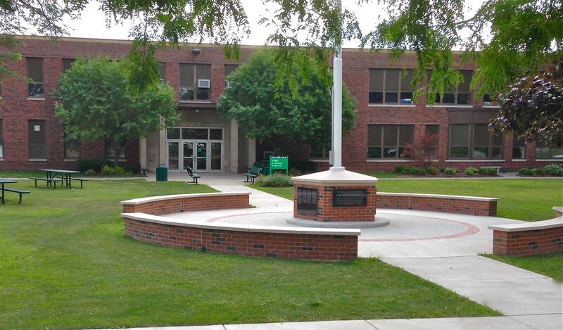 galleries/2014/08/27/25-best-high-schools-in-the-midwest/5_Ottawa_t1ewl9