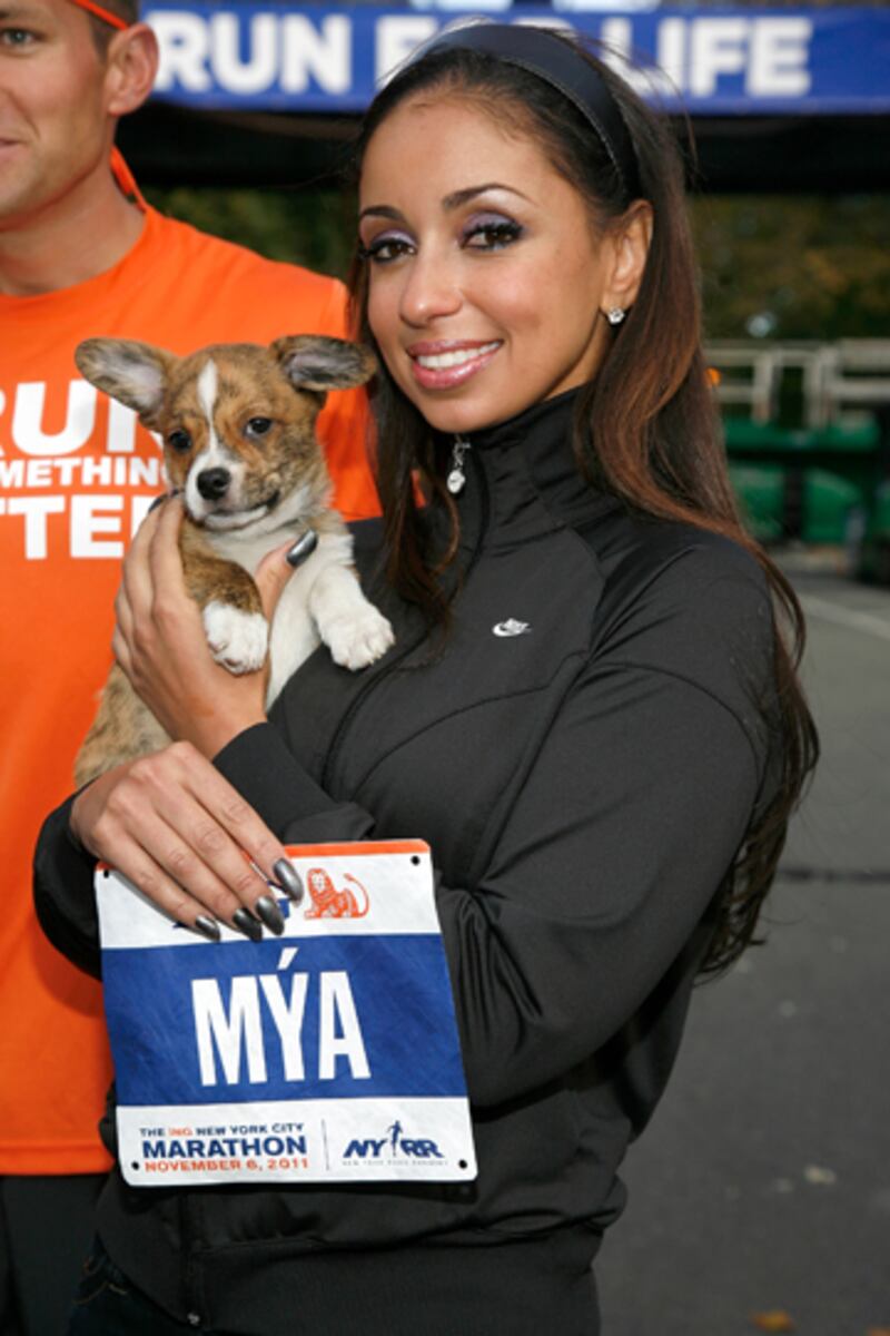 galleries/2010/11/04/15-celebrity-marathoners/mya-marathon_nen9z1