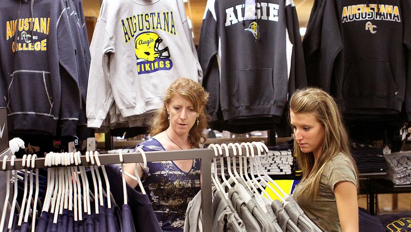 galleries/2014/11/06/25-colleges-with-the-worst-return-on-investment-photos/141107-worst-roi-augustana_t0d7td