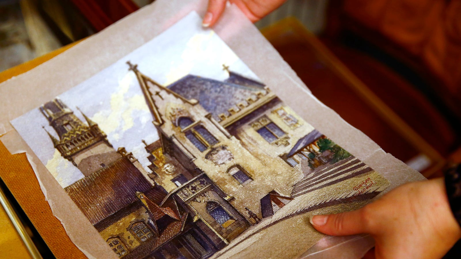 cheats/2014/11/21/hitler-watercolor-goes-up-for-auction/141121-hitler-watercolor-cheat_wny7b4