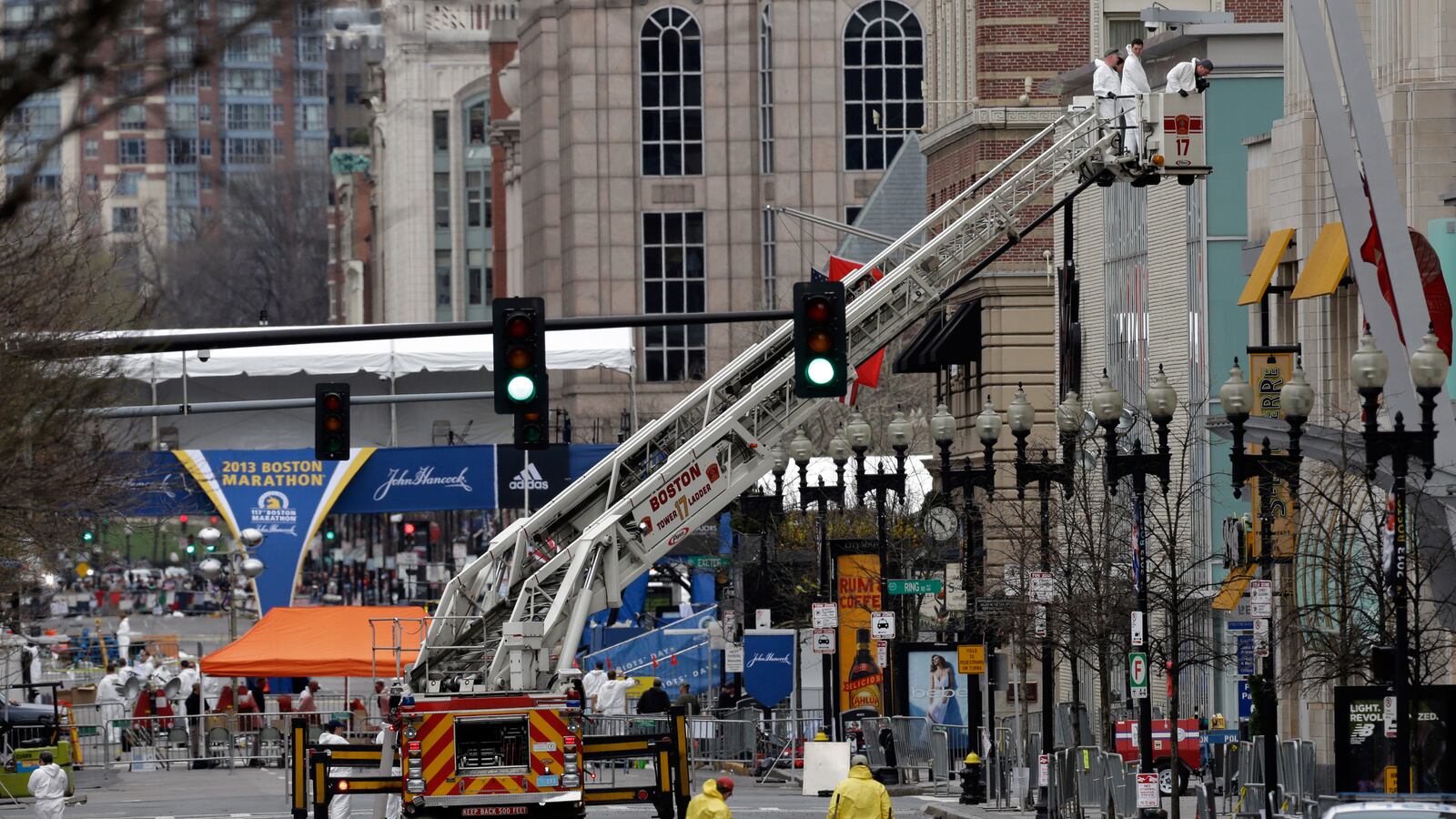 articles/2013/04/19/al-qaeda-is-probably-pleased-with-boston-bombing/130419-riedel-scene-tease_ujvgri