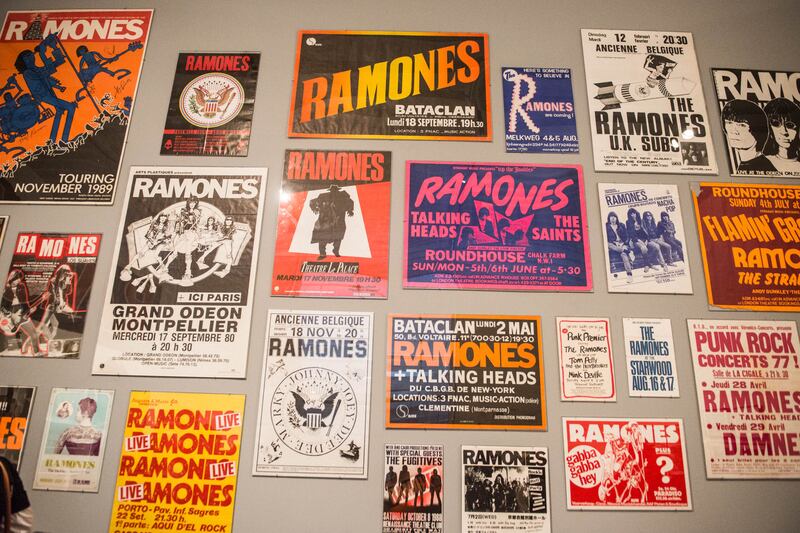 articles/2016/04/12/a-museum-is-the-worst-place-to-celebrate-punk-and-the-ramones/160411-supernova-ramones-embed1_hti5gj