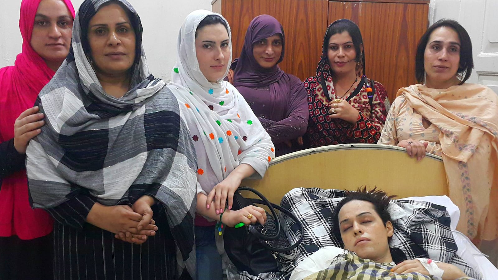 articles/2016/05/26/it-s-not-just-bathrooms-hospitals-are-dangerous-for-trans-people-too/160525-allen-transgender-violence-tease_djkepw