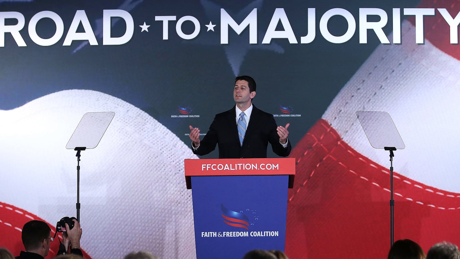 articles/2013/07/18/immigration-reform-isn-t-dead-in-the-house-here-s-who-can-save-it/130717-murphy-deciders-tease_coggun