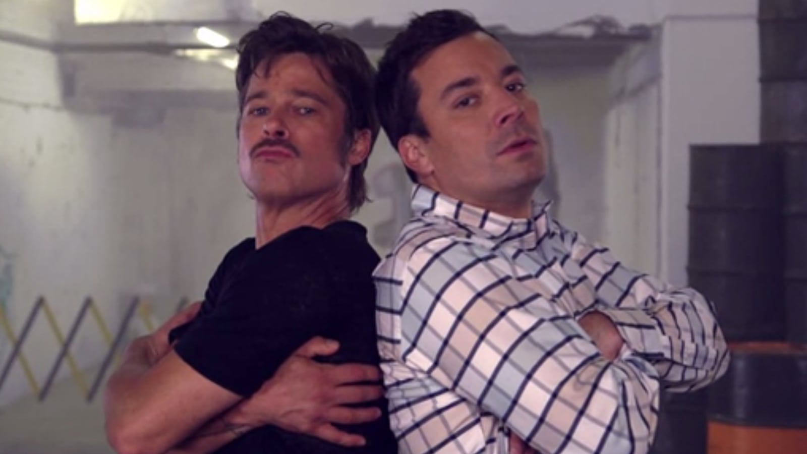 articles/2014/10/19/breakdancing-brad-pitt-chainsaw-massacre-prank-and-more-viral-videos/141017-wivv-tease_gbqiq0