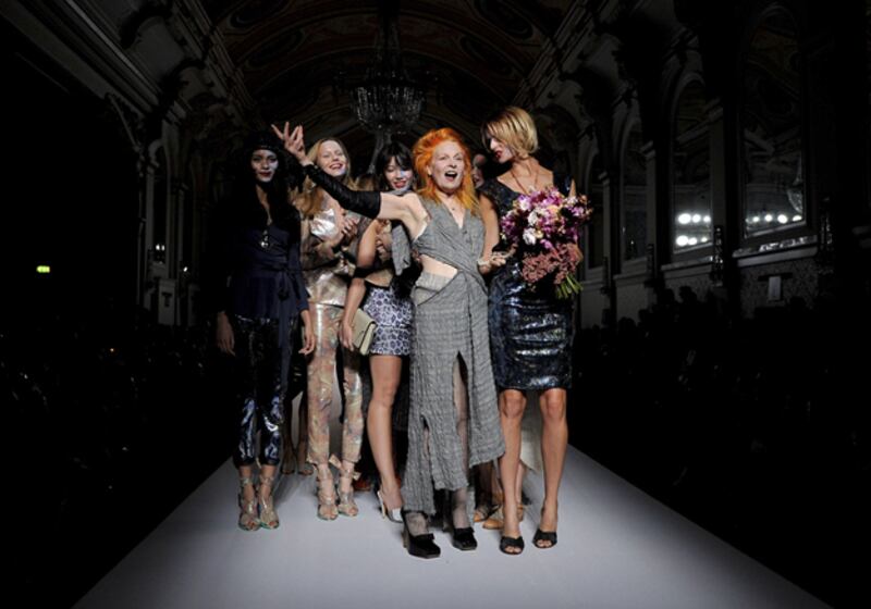 galleries/2010/09/19/london-s-first-days/londons-first-days---3_fs8cd2