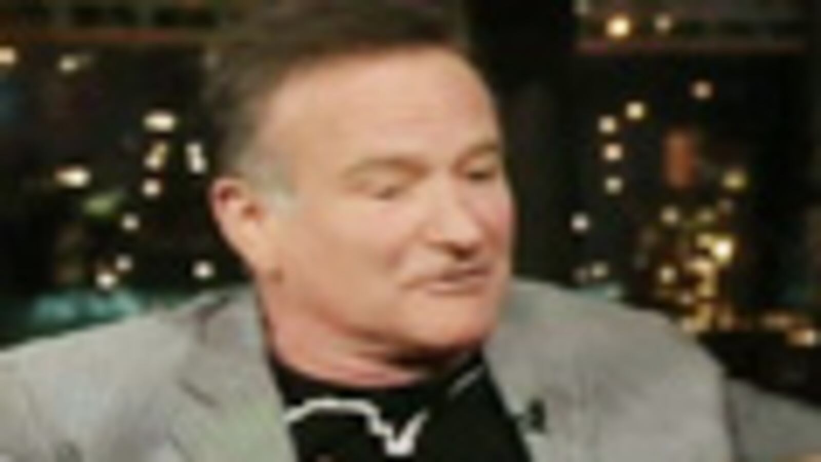 videos/2009/05/14/robin-williams-on-heart-surgery/letterman-williams-heart_26766_pzdfko