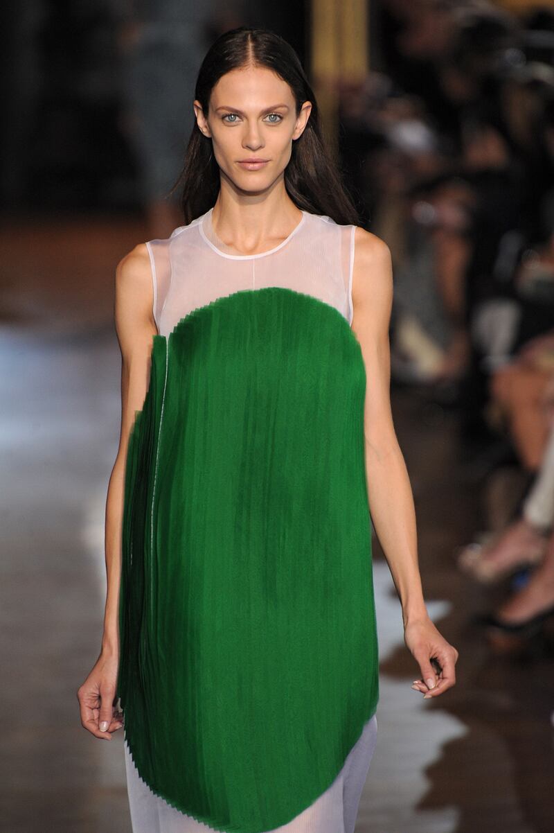 galleries/2012/12/07/emma-stone-michael-kors-and-more-inspired-by-2013-s-color-of-the-year-emerald-photos/07emerald3_1440_ofsld6