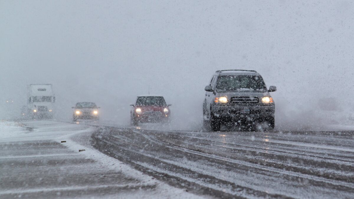 cheats/2011/12/20/blizzard-hits-great-plains/snow-storm-new-mexico-cheat_gpakzf