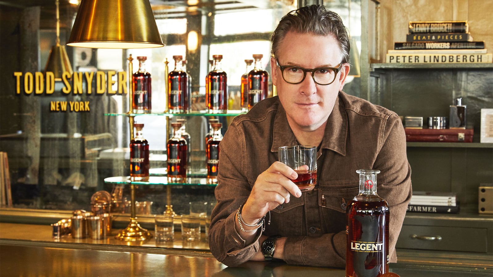 201027-Rothbaum-Todd-Snyder-tease_icg8bp