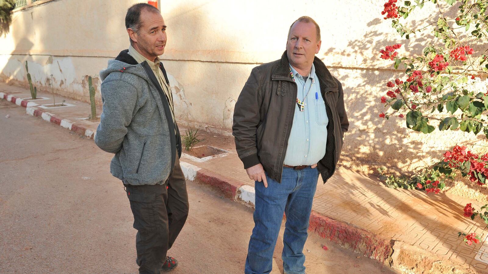 cheats/2013/01/19/algeria-32-militants-23-hostages-killed/130119-algers-hostages-released-cheat_a3vl1a