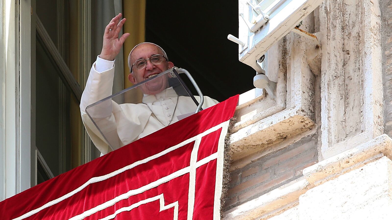 170708-pope-francis-dangerous-alliances-cheat_wrfo3q