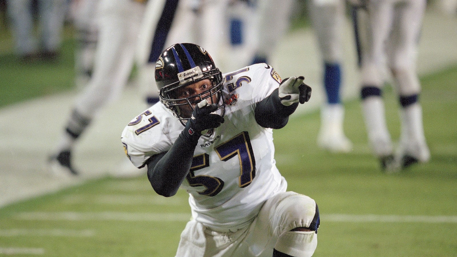 UNITED STATES - JANUARY 28: Football: Super Bowl XXXV, Baltimore Ravens O,J, Brigance victorious during game vs New York Giants at Raymond James Stadium, Tampa, FL 1/28/2001 (Photo by Heinz Kluetmeier/Sports Illustrated via Getty Images) (SetNumber: X62356 TK1 R13 F27)