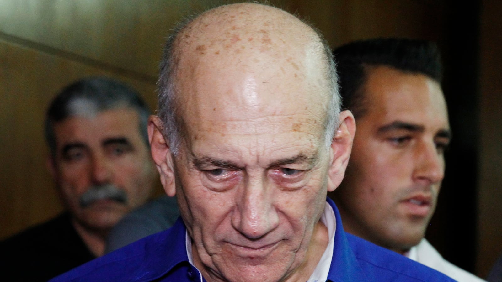 cheats/2014/05/13/israeli-ex-pm-olmert-sentenced-to-jail/140513-ehud-olmert-cheat_mm4kf8
