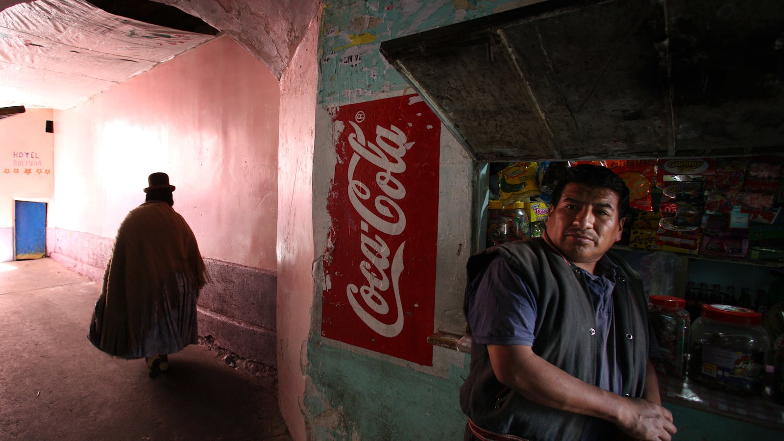 articles/2014/10/12/cocaine-politicians-and-wives-inside-the-world-s-most-bizarre-prison/141010-batansky-san-pedro-tease_flbik0