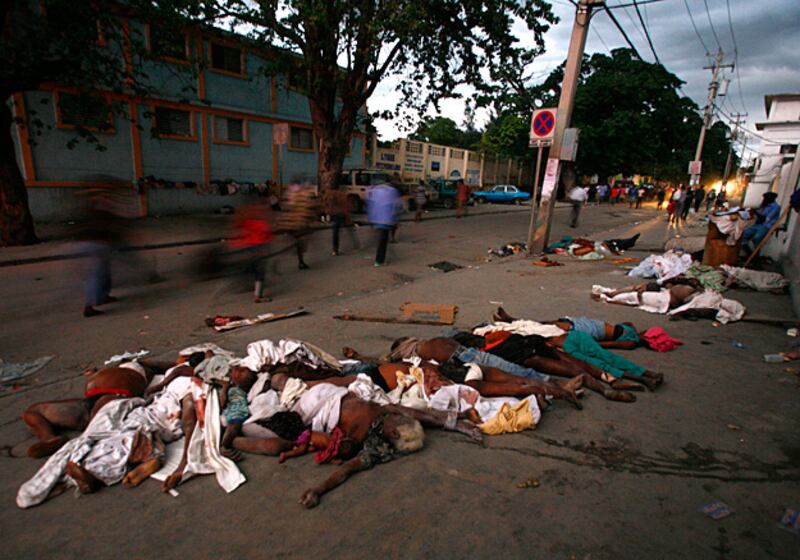 galleries/2010/01/13/earthquake-shakes-haiti/haiti-update-7_rmoqgx