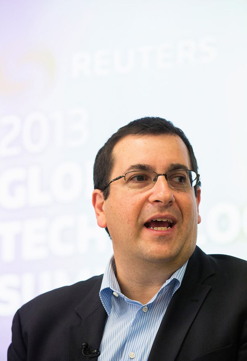 galleries/2015/12/31/the-deaths-that-shook-the-world-in-2015/151229-21year-goldberg_jaupl2