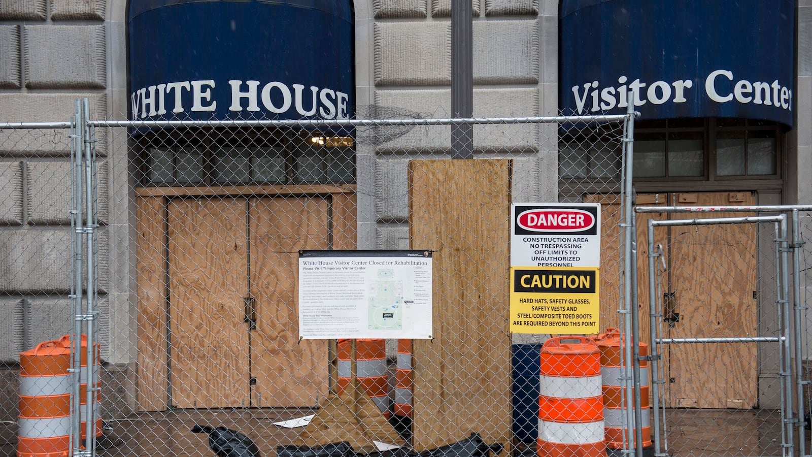 articles/2013/03/15/why-canceled-white-house-tours-are-sinking-obama-on-the-sequester/130314-white-house-tours-freedlander_l3liej