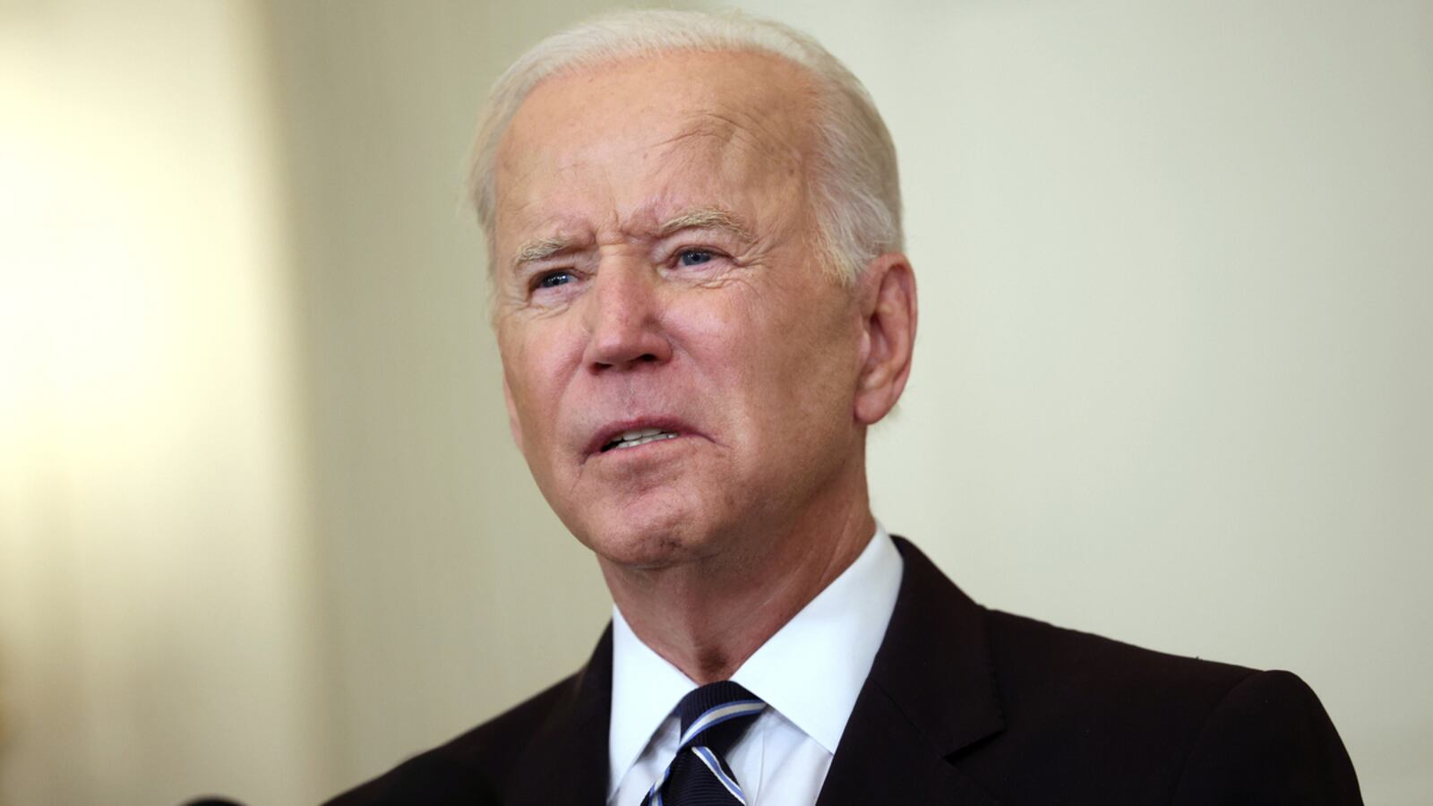 220610-biden-do-job-abortion-hero_n5qtmd
