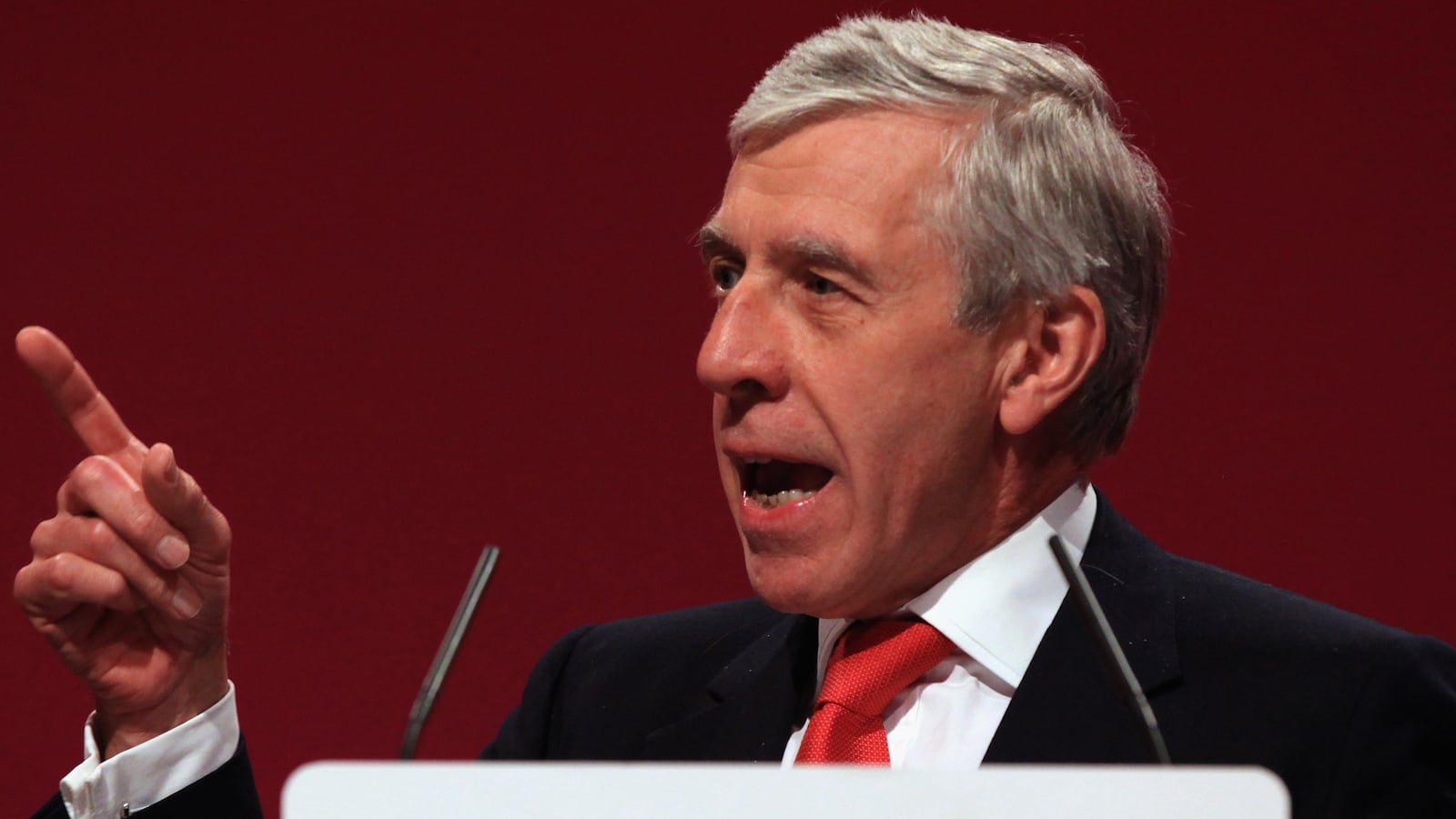 cheats/2012/05/17/straw-i-gossiped-with-brooks/jack-straw-leveson-phone-hacking-cheat_ieuqkd