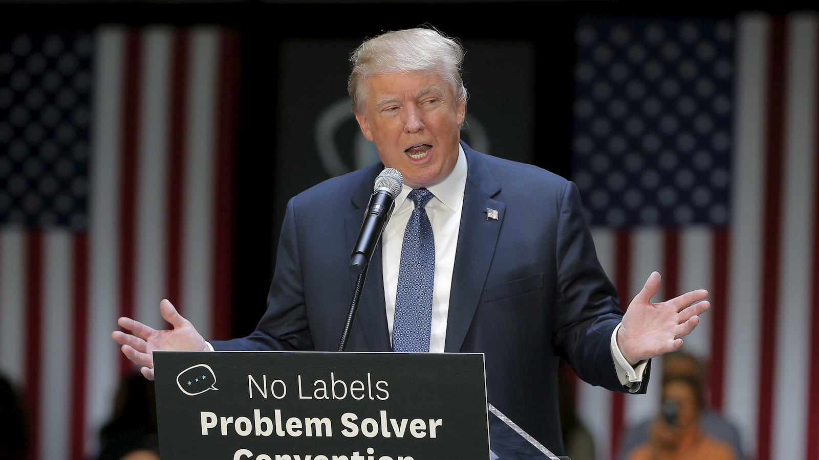 articles/2015/10/12/trump-wins-the-no-labels-crowd-compromise-is-not-a-dirty-word/151012-clift-trump-labels-tease_cdho33