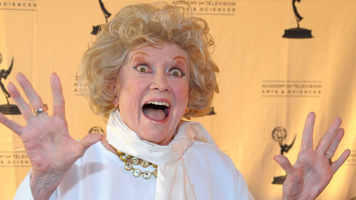 cheats/2012/08/20/comedian-phyills-diller-dies/phyllis-diller-dead-cheat_zvbev0