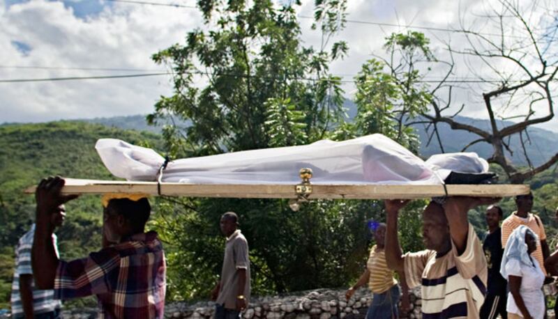 galleries/2010/01/13/earthquake-shakes-haiti/haiti-update-4_kstbl1