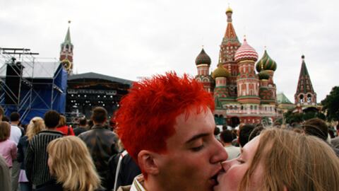 articles/2008/12/06/have-a-baby-win-a-car/vyadro-russian-romance_6864_zcxgor