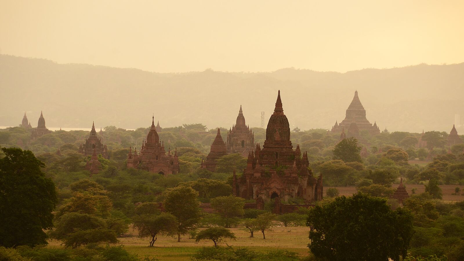 galleries/2013/09/24/on-the-cusp-of-change-a-trip-through-burma-photos/130923-trip-through-burma-tease_qvgpzg