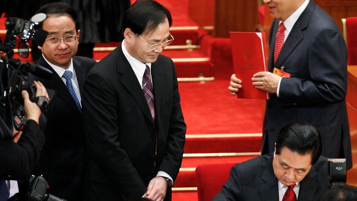 articles/2012/09/05/high-speed-scandal-ferrari-incident-rocks-china/liu-ferrari-curse-tease-embed_pwrdhm