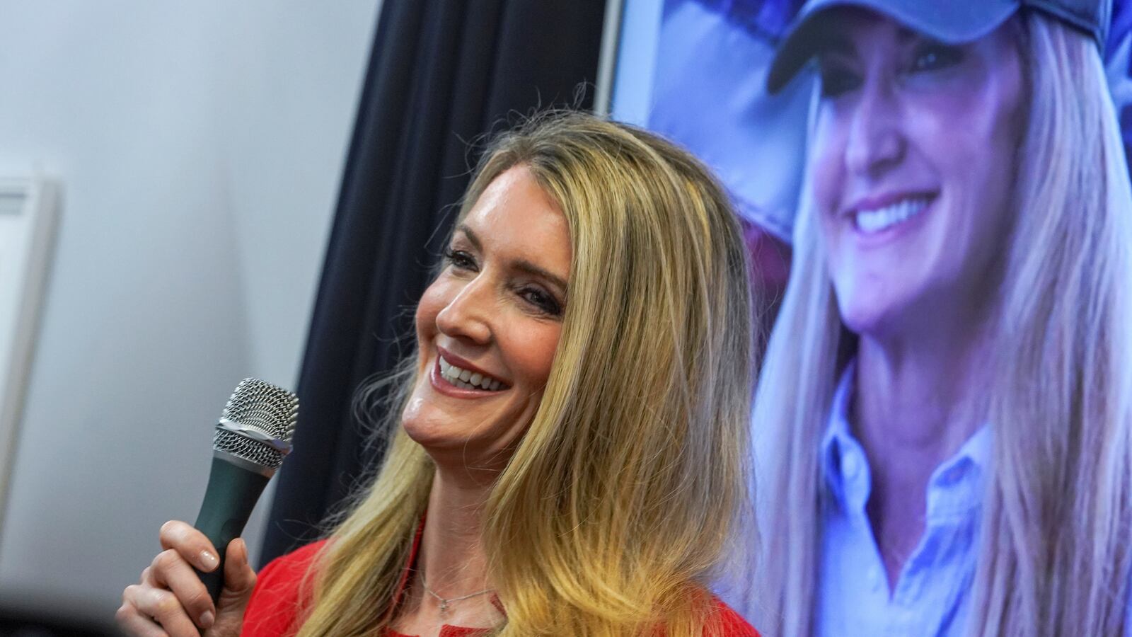 2020-11-11T170835Z_557443053_RC251K9GRRU0_RTRMADP_3_USA-ELECTION-GEORGIA_rga9yv