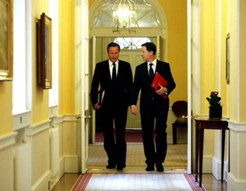 articles/2010/10/22/uk-spending-cuts-wont-help-the-us-economy/auerback-british_135544_axo5da