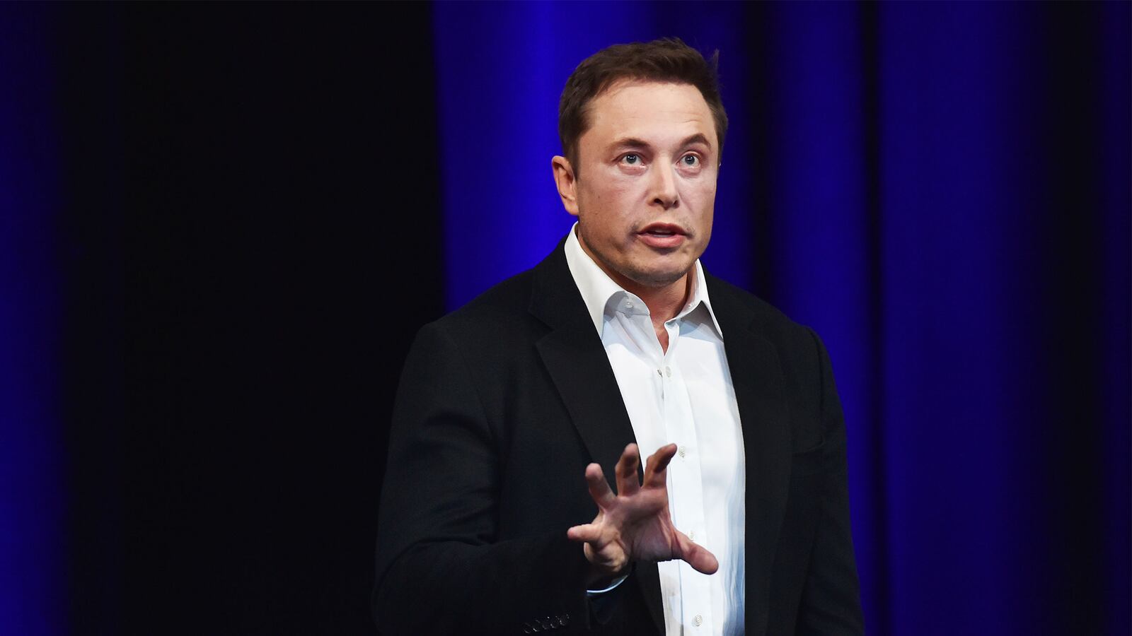 190720-hatmaker-musk-tease_c0optp