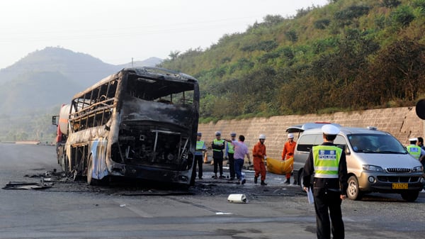 cheats/2012/08/26/chinese-bus-crash-kills-dozens/china-bus-crashes-into-fuel-tanker-cheat_hhcskj