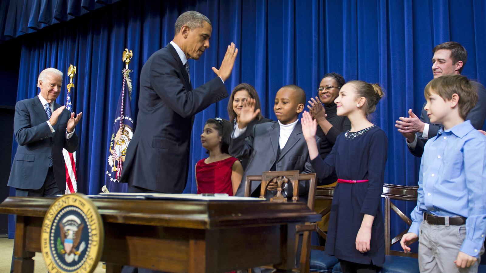 articles/2013/01/16/the-gop-will-lose-on-guns/130116-gop-obama-guns-tomasky-tease_rfauxx