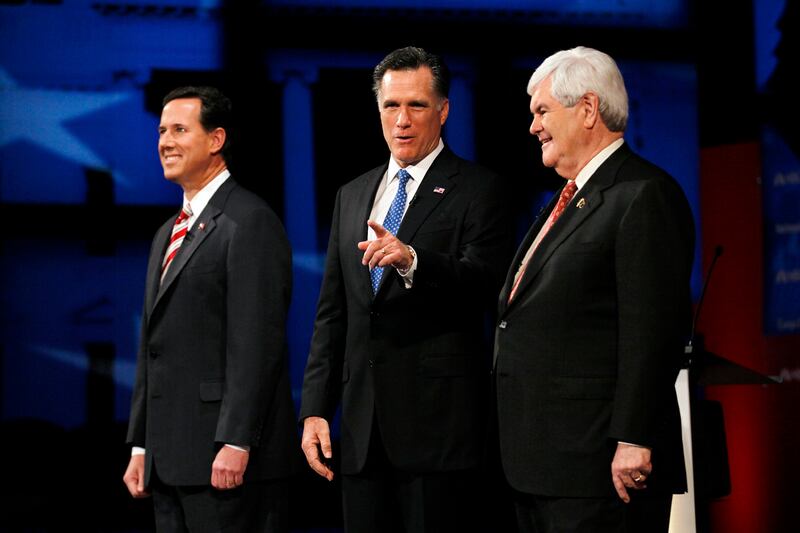 articles/2012/02/21/gop-presidential-contenders-are-all-out-of-office-and-as-a-result-out-of-touch/candidates-out-of-touch-meved_uuzcbn