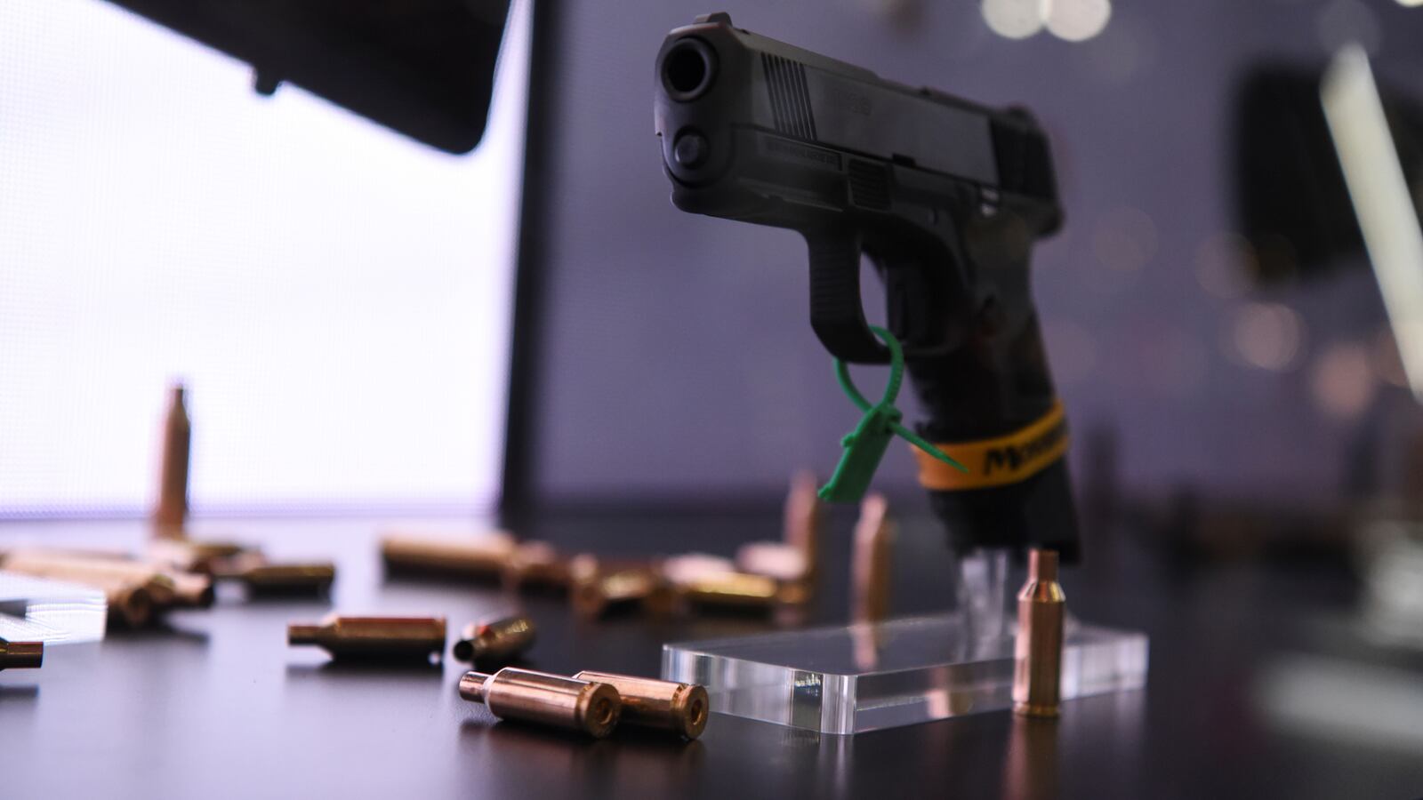 2022-05-29T214446Z_1075764215_RC23HU965XPG_RTRMADP_3_TEXAS-SHOOTING-NRA_g4nxv9