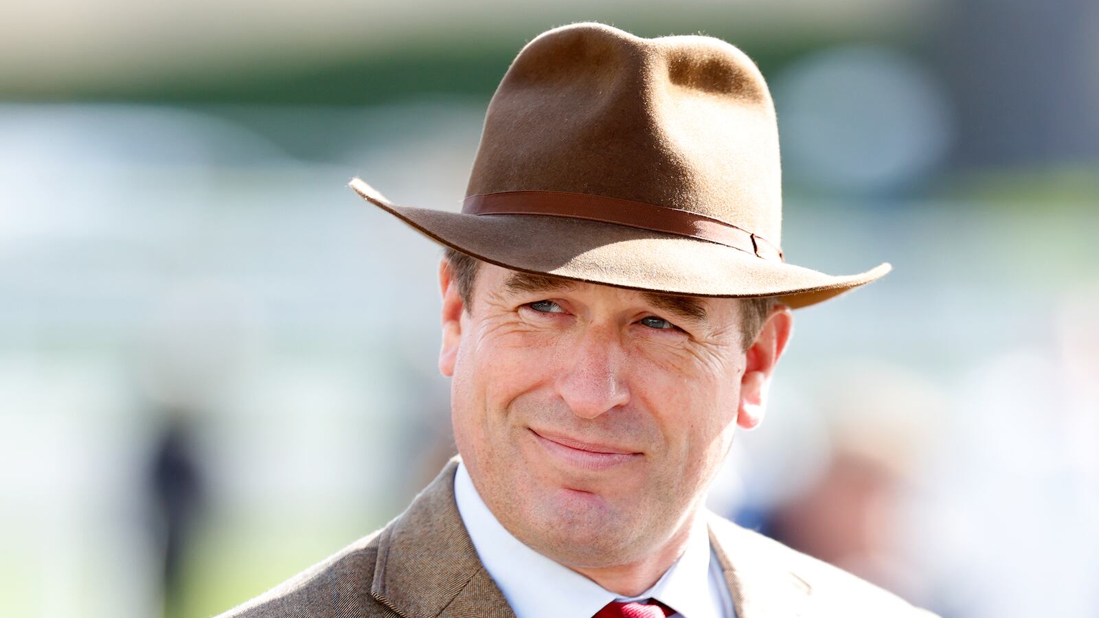 There was speculation the couple was going their separate ways after Lindsay Wallace didn’t show up at Peter Phillips’ side at the Bahrain Grand Prix.