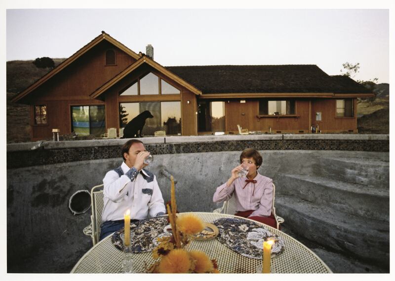 galleries/2012/07/08/backyard-oasis-the-swimming-pool-in-california-photography/backyard-oasis-pools-owens-typical_briro2