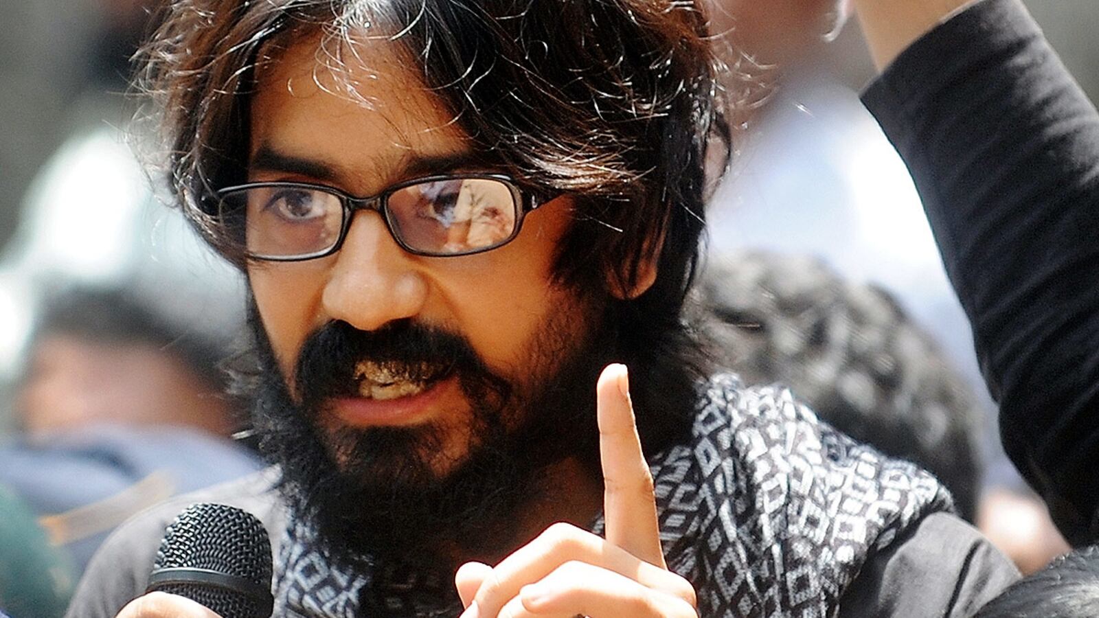 articles/2012/09/21/the-sedition-files-how-an-indian-cartoonist-becomes-a-criminal/Aseem-Trivedi-cheat_au2iwm