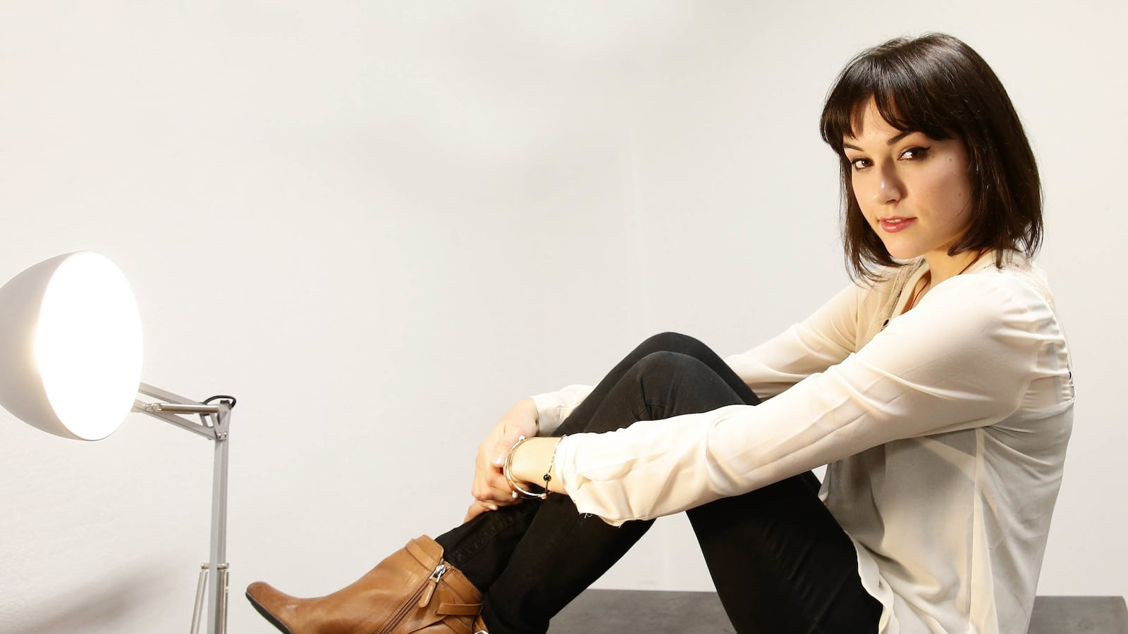 articles/2013/08/27/sasha-grey-on-her-novel-the-juliette-society-james-deen-and-more/130827-sasha-grey-juliette-society-tease_cq9ho7