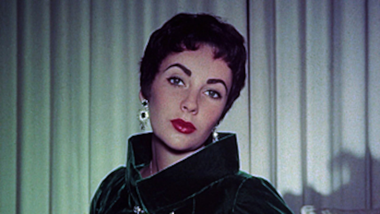 articles/2011/03/23/liz-taylor-dies-of-congestive-heart-failure-stars-tweet-reactions/elizabeth-taylor-tweets_168567_bjuzpl