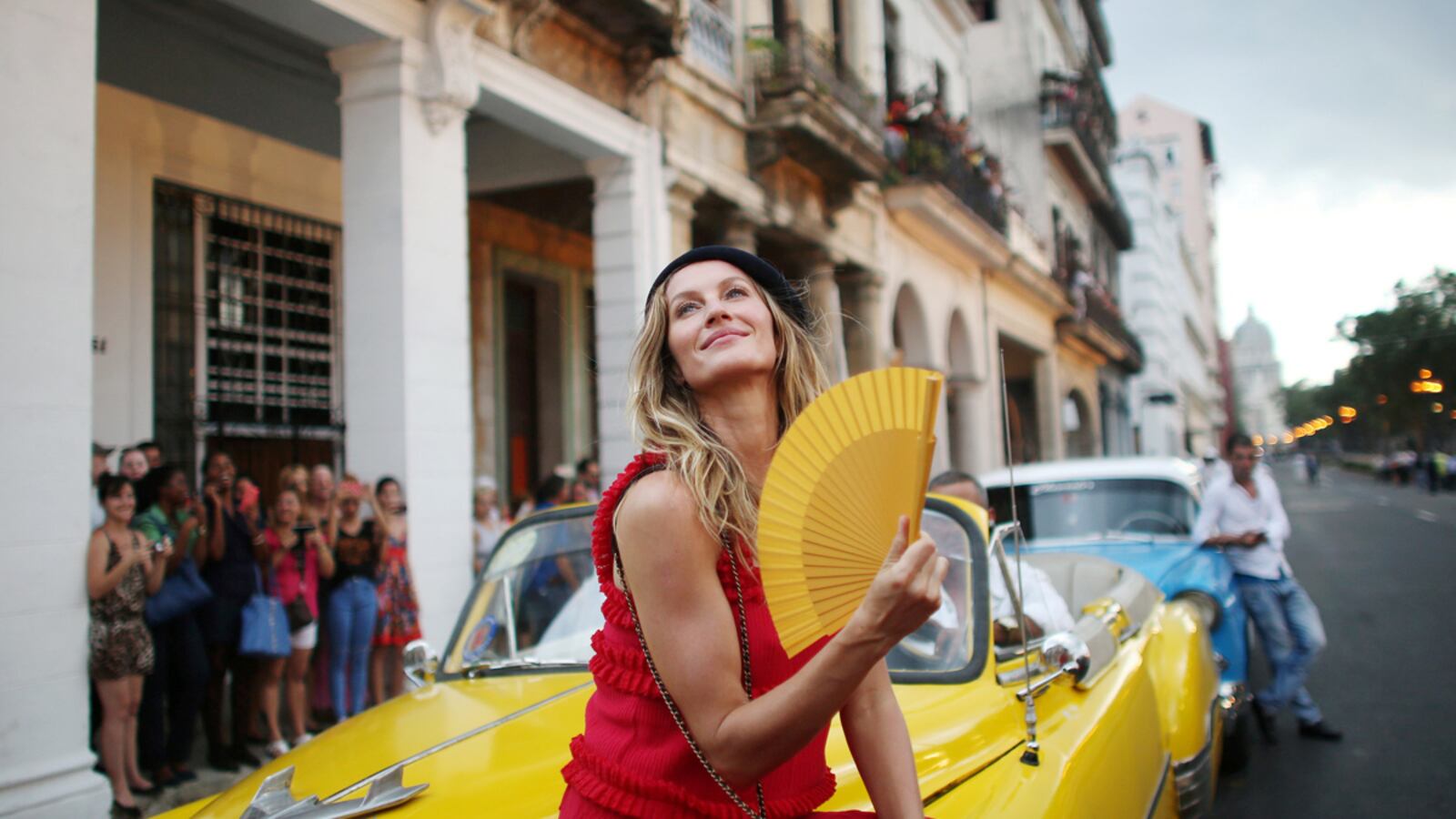 cheats/2016/05/04/cuba-hosts-1st-fashion-show-since-1959/160504-gisele-cuba-fashion-cheat_lomy6z