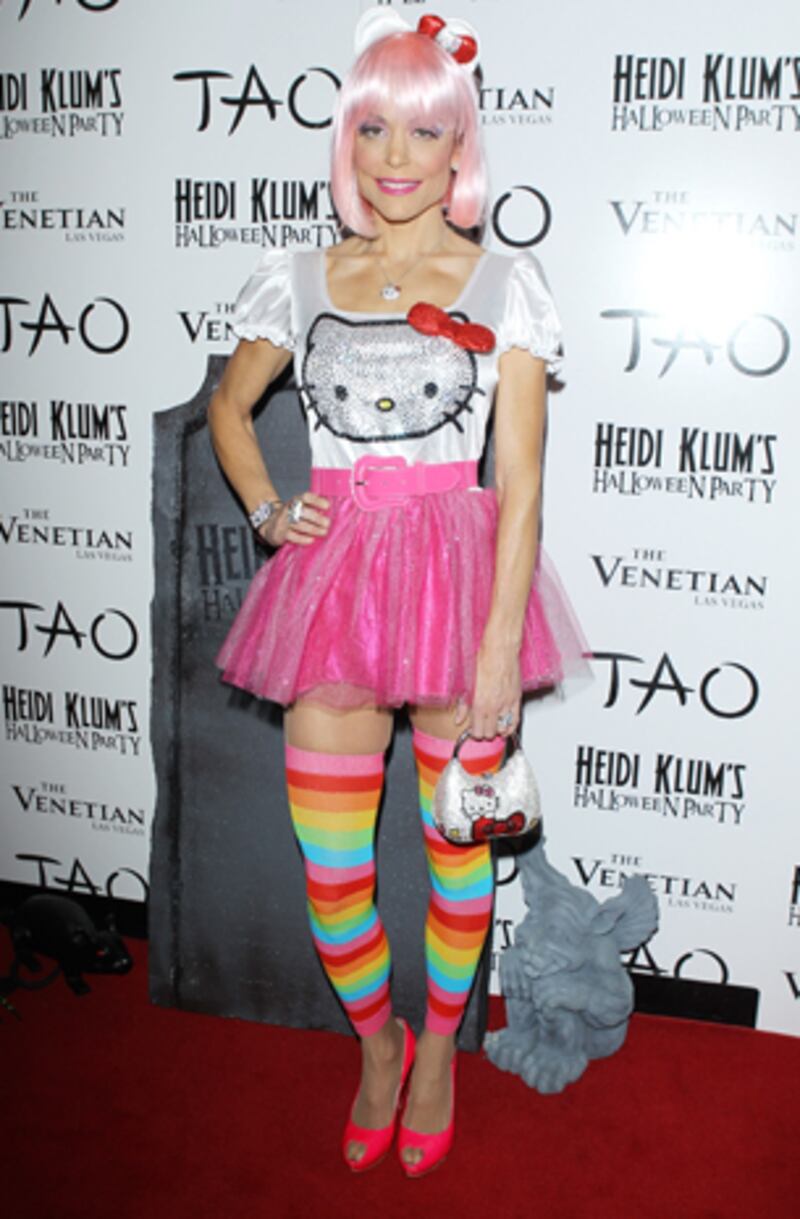 galleries/2011/10/31/kim-kardashian-snooki-heidi-klum-best-celebrity-halloween-costumes-2012-photos/celeb-halloween-costumes-frankel_nue3tk