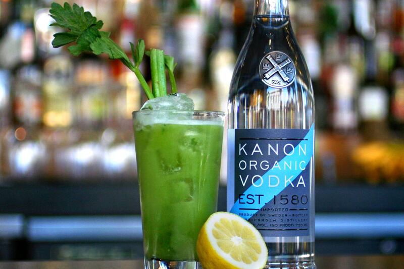 articles/2011/08/05/rise-of-the-planet-of-the-apes-cocktails-inspired-from-film/rise-planet-apes-movie-cocktails-brown_easxyb