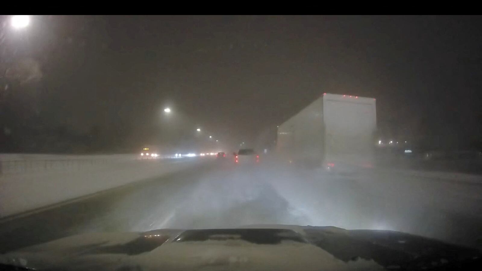 2022-12-22T190044Z_806557150_RC27BY91RZ2P_RTRMADP_3_USA-WEATHER-MINNESOTA_dcjgcg