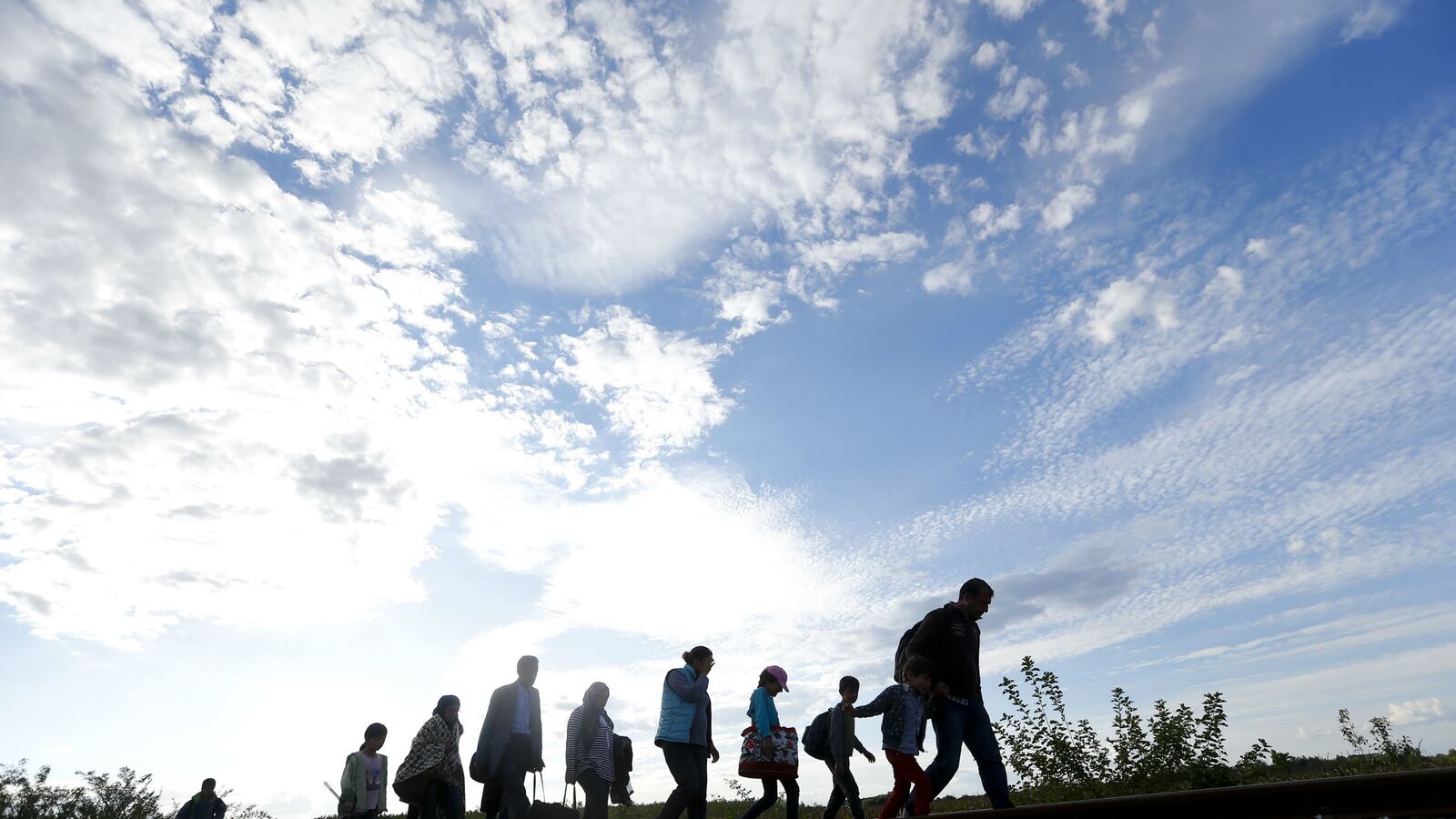 cheats/2015/09/07/u-k-to-welcome-20k-syrian-refugees/150906-migrant-crisis-europe-cheat_pja8gl