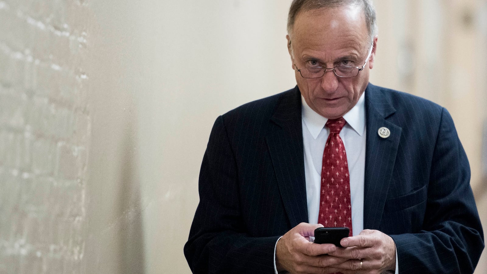 181030-resnick-king-tease_rbf86p